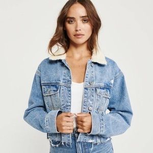 Abercrombie Cropped Denim Sherpa Collar Jacket